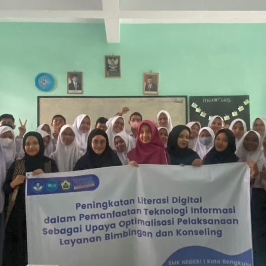 Increasing Digital Literacy in the Use of Information Technology at SMKN 1 Bengkulu City